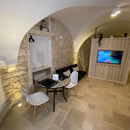 Luxury Alfieri Μαρτίνα Φράνκα
